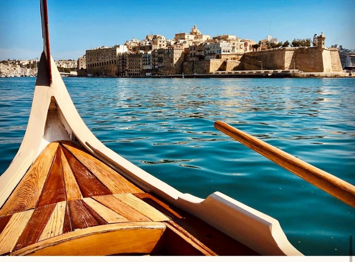 סנגלאה New & Unique Apartment - A 5 Minutes Ferry To Capital City Of Valletta מראה חיצוני תמונה
